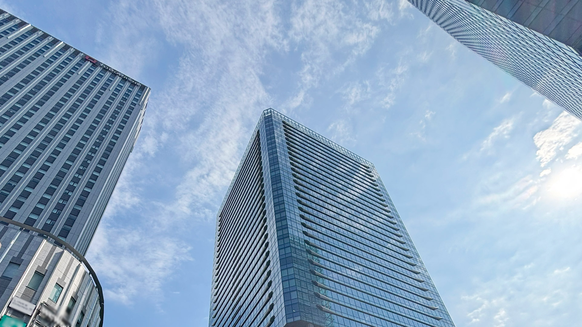 収益物件の売買には、投資としての将来性と、 確実な取引が求められます。